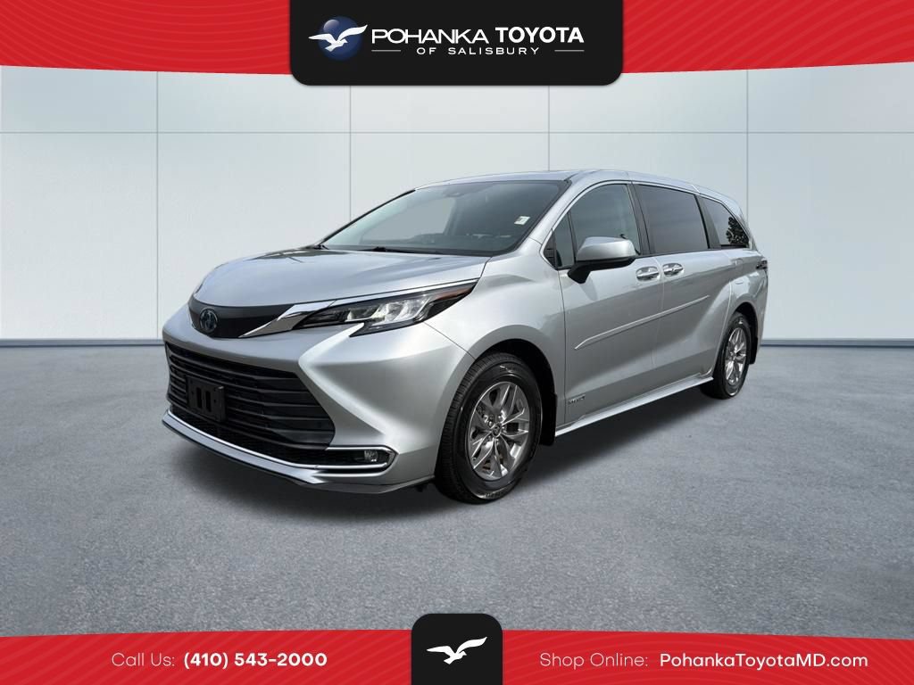 Used 2021 Toyota Sienna XLE