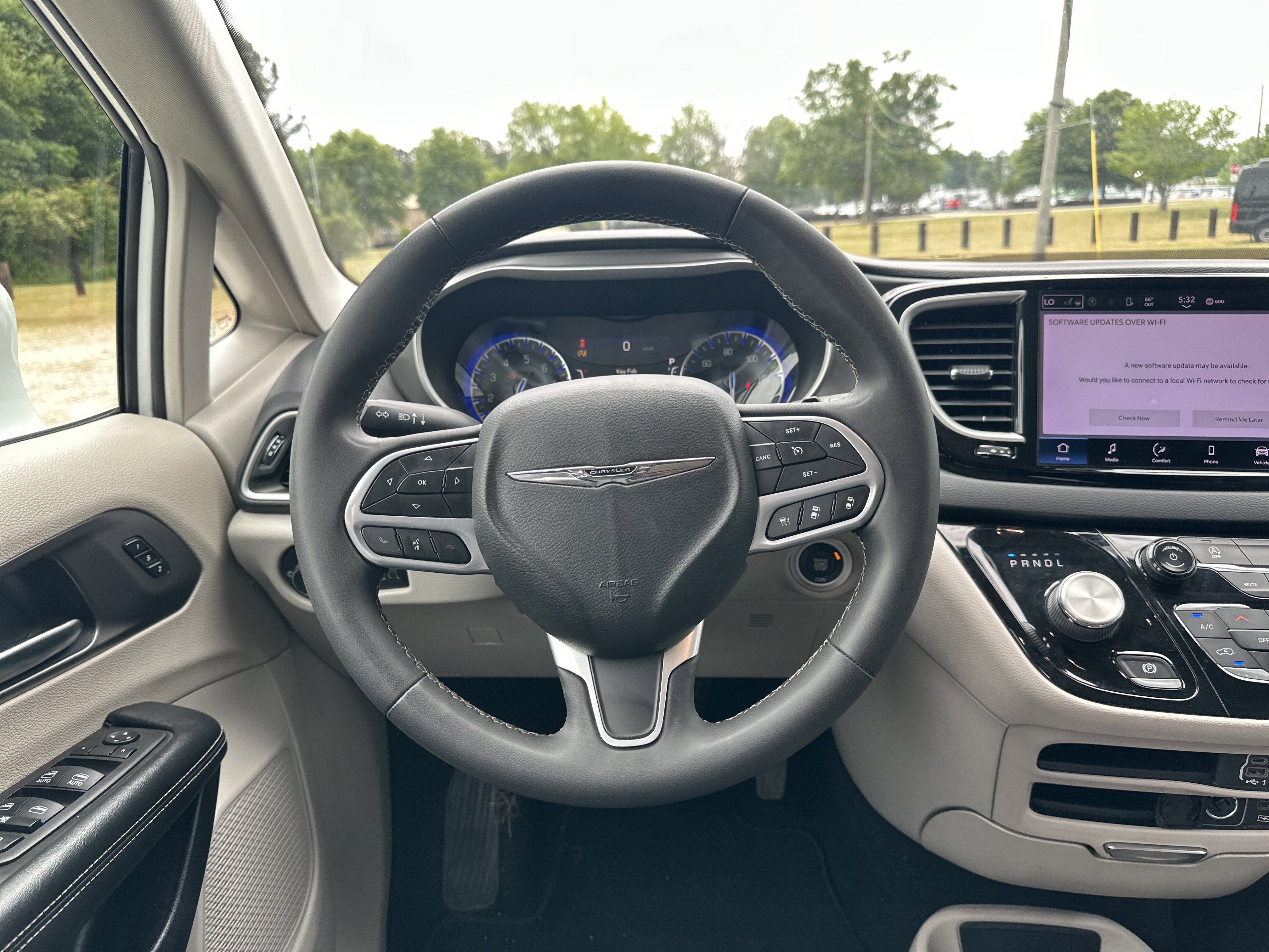 2022 Chrysler Pacifica Touring-L