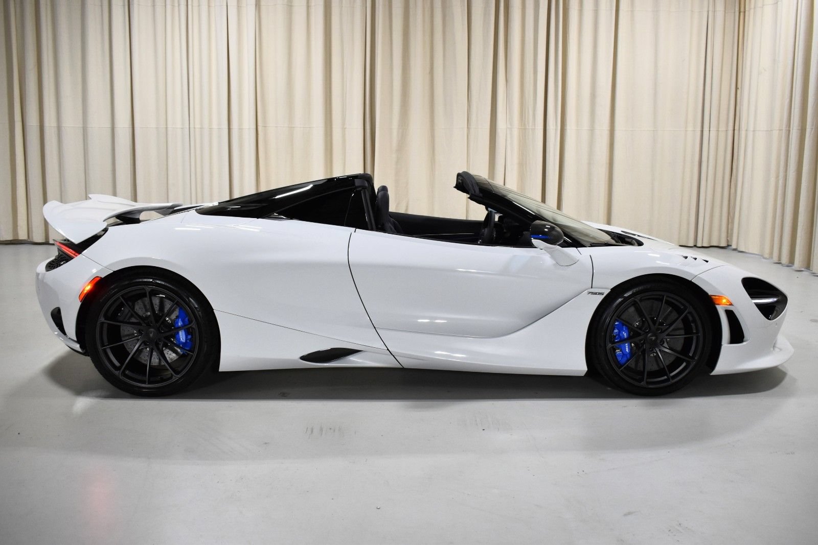 New 2027 McLaren 750S Spider photo 11