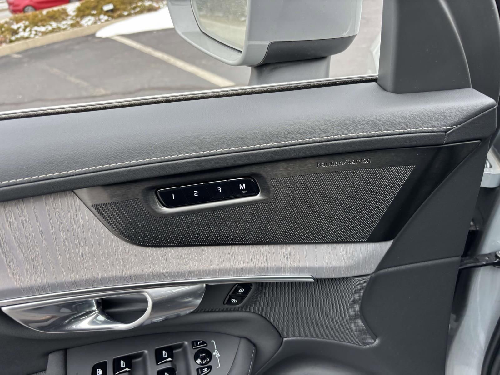 2026 Volvo Xc90 B6 Ultra