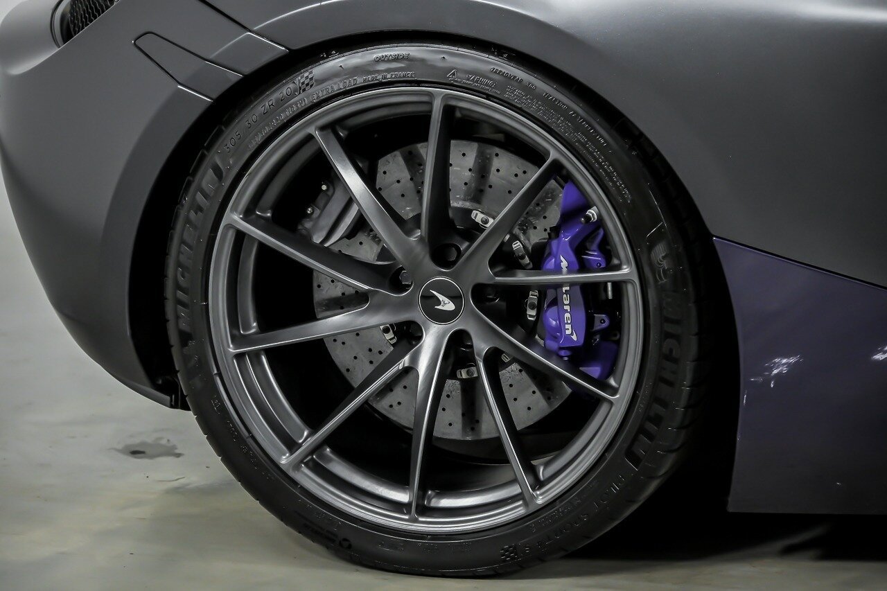 Used 2019 McLaren 720S photo 17