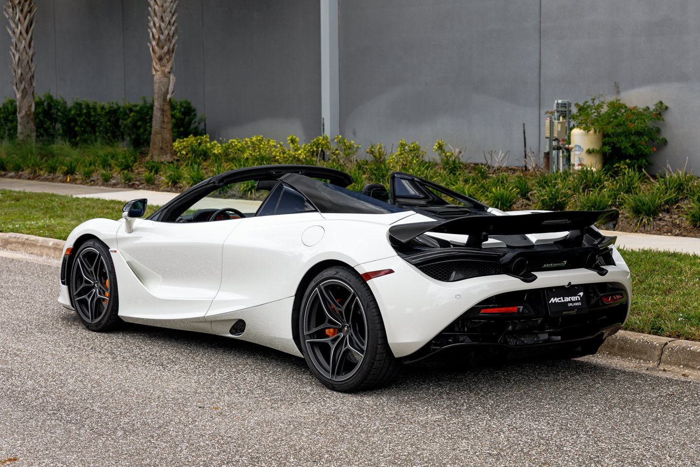 Used 2020 McLaren 720S Performance photo 39