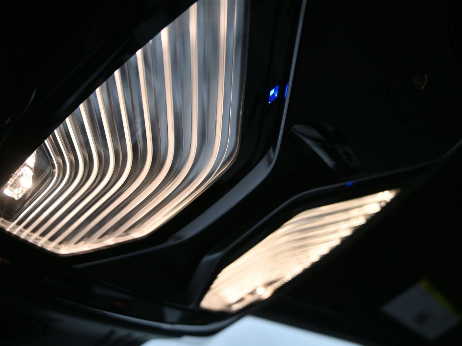 2025 BMW M8 Competition