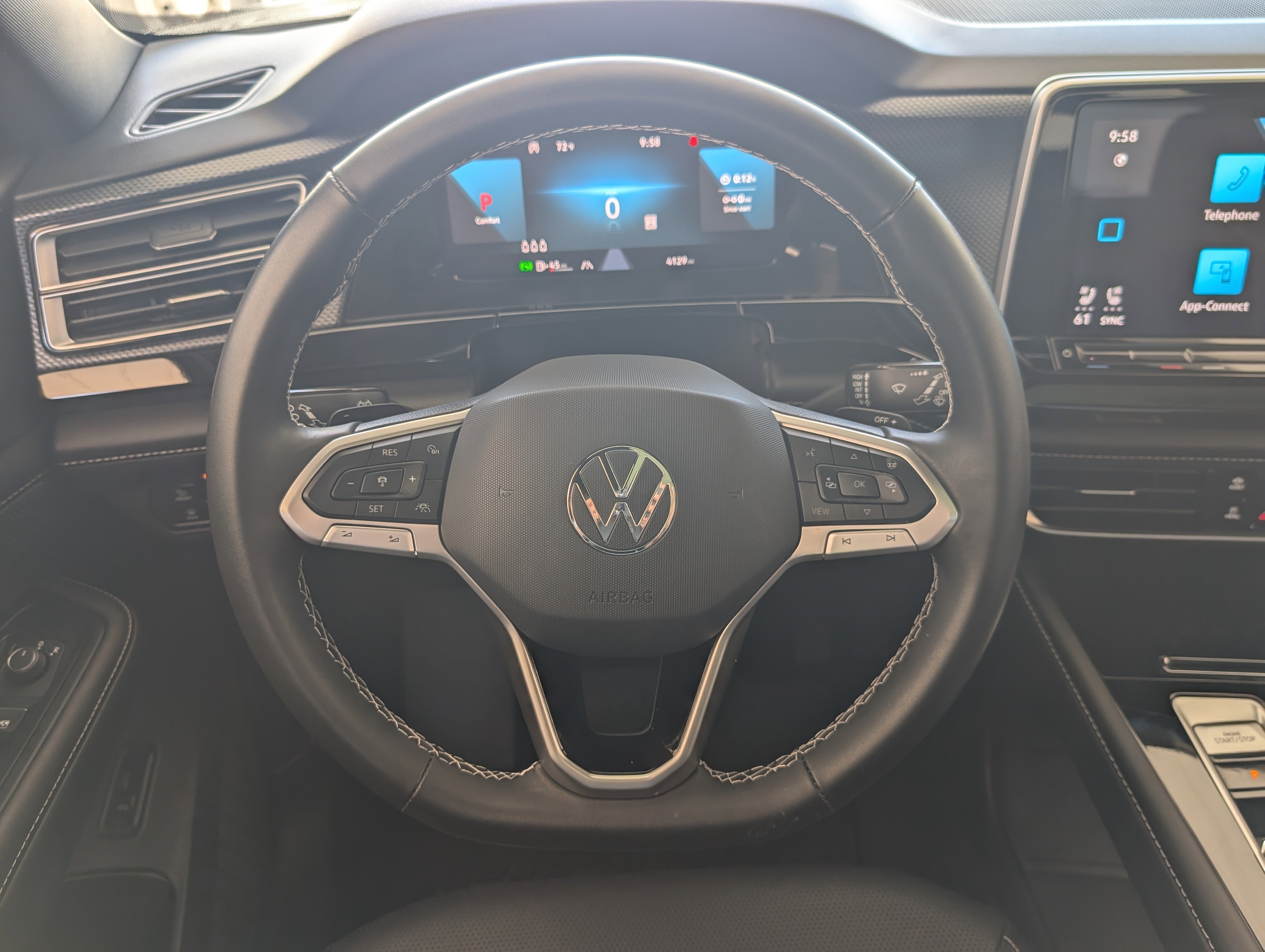 2025 Volkswagen Atlas Cross Sport SEL