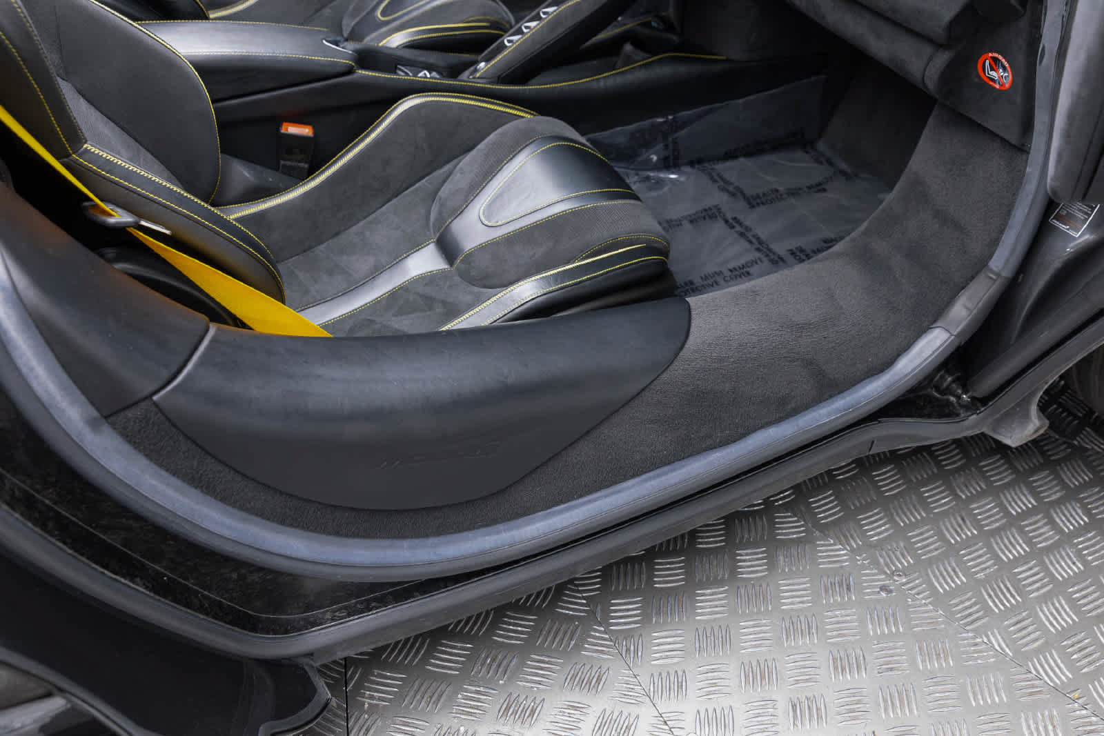 Used 2022 McLaren 720S Spider photo 34