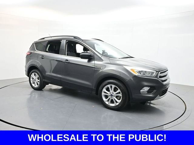 Used 2017 Ford Escape SE w/ Equipment Group 201A