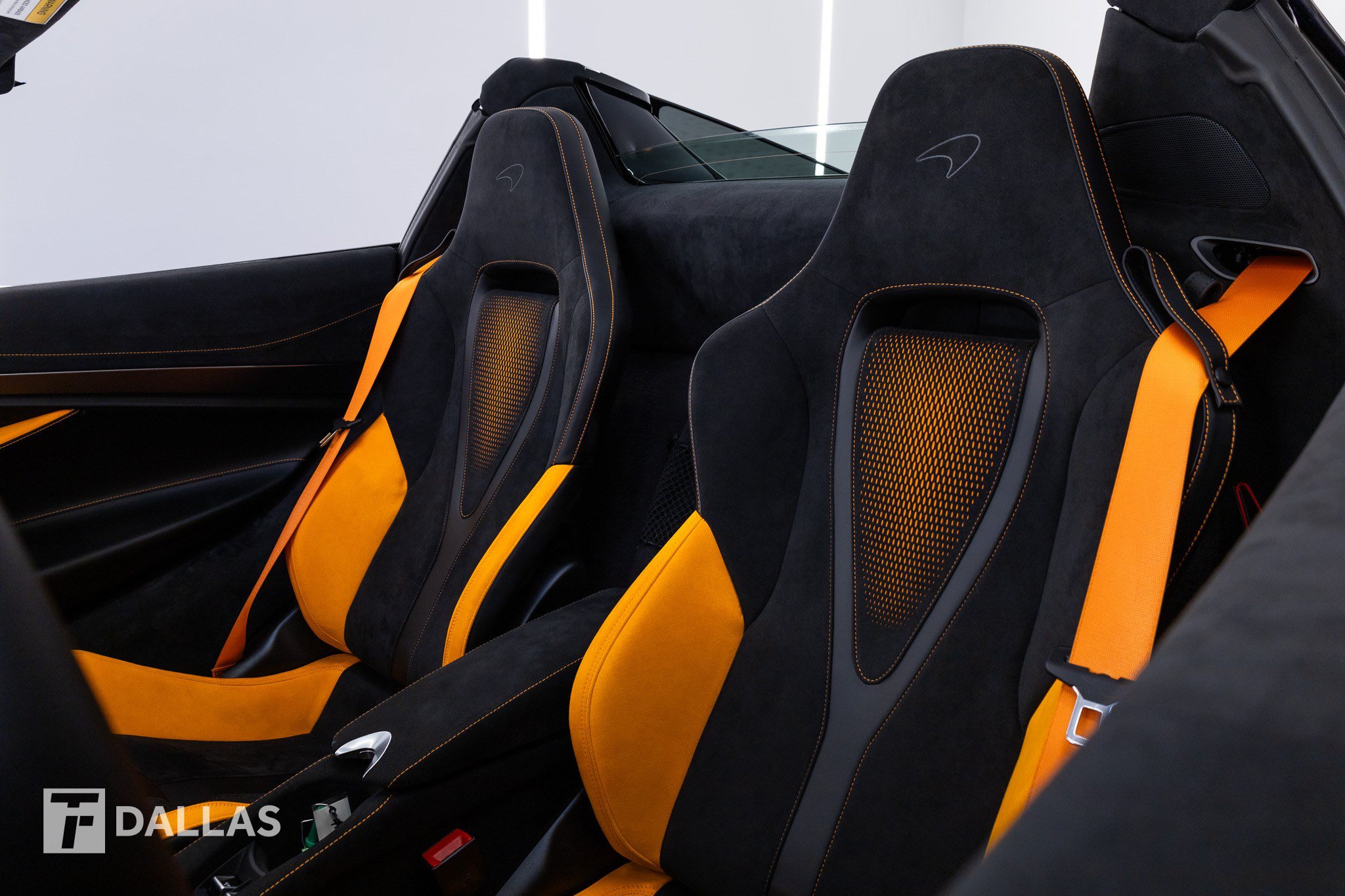 Used 2027 McLaren 750S Spider photo 24