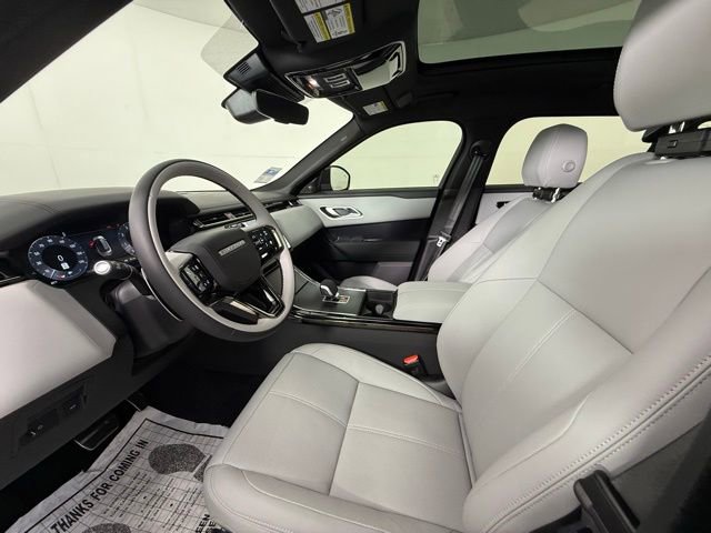 2026 Land Rover Range Rover Velar Dynamic SE