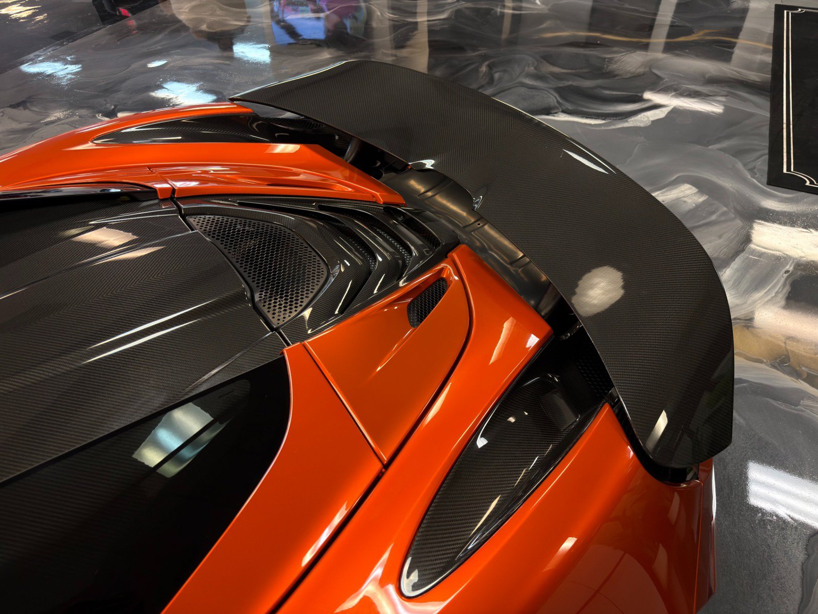 Used 2021 McLaren 720S Performance photo 16