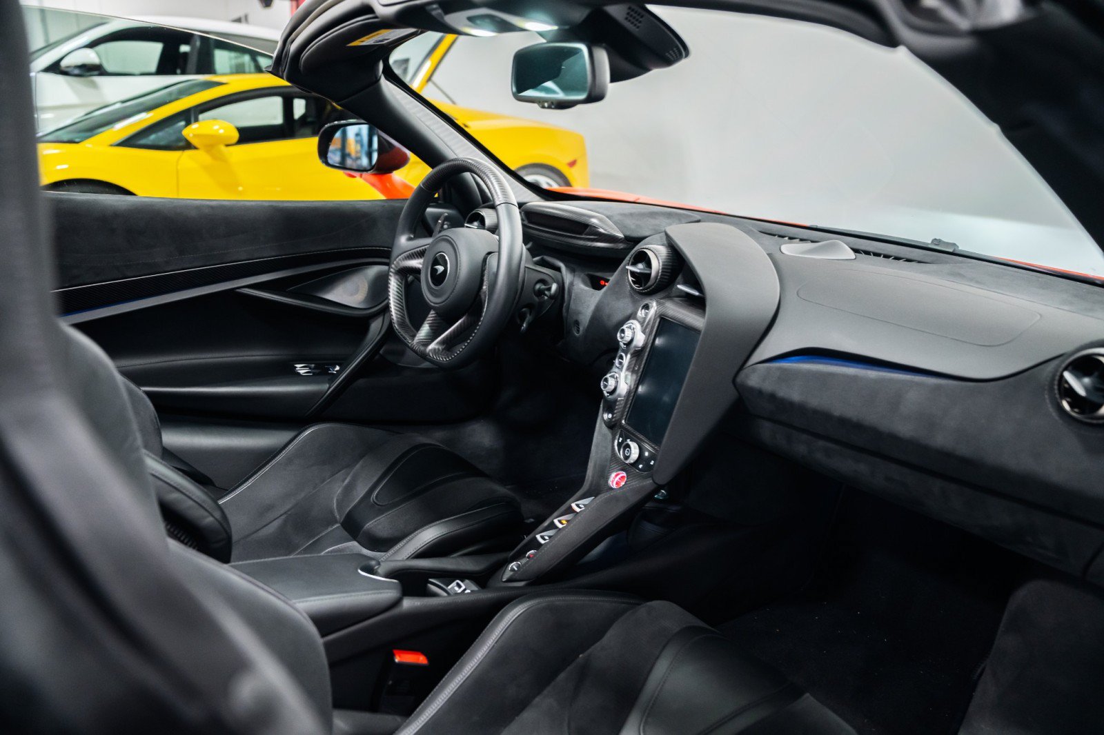 Used 2019 McLaren 720S Performance photo 13