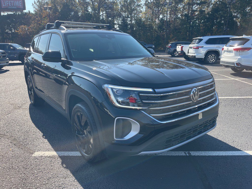 2025 Volkswagen Atlas SE