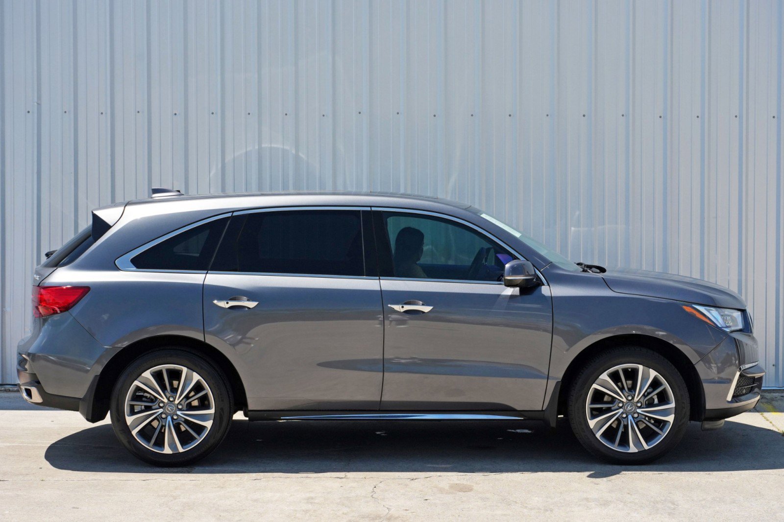 2017 Acura MDX FWD w/ Technology Package