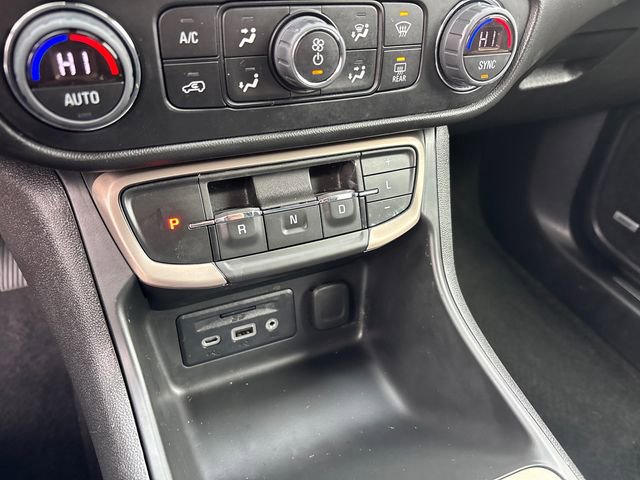 2023 GMC Terrain Denali