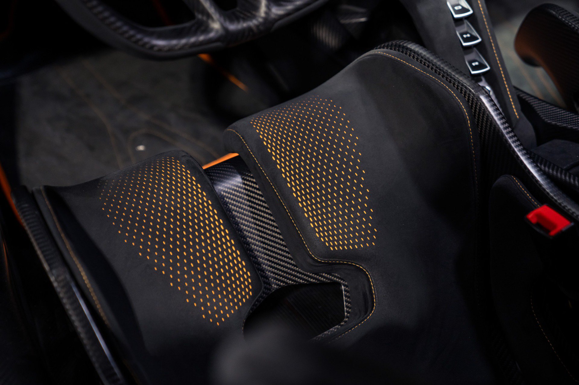 Used 2021 McLaren 765LT photo 58