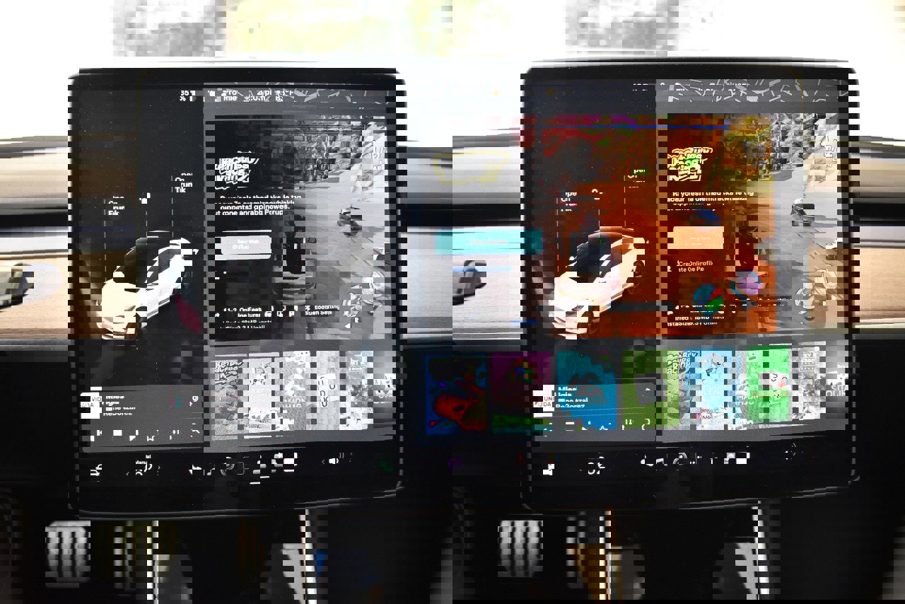 2023 Tesla Model 3 Standard Range