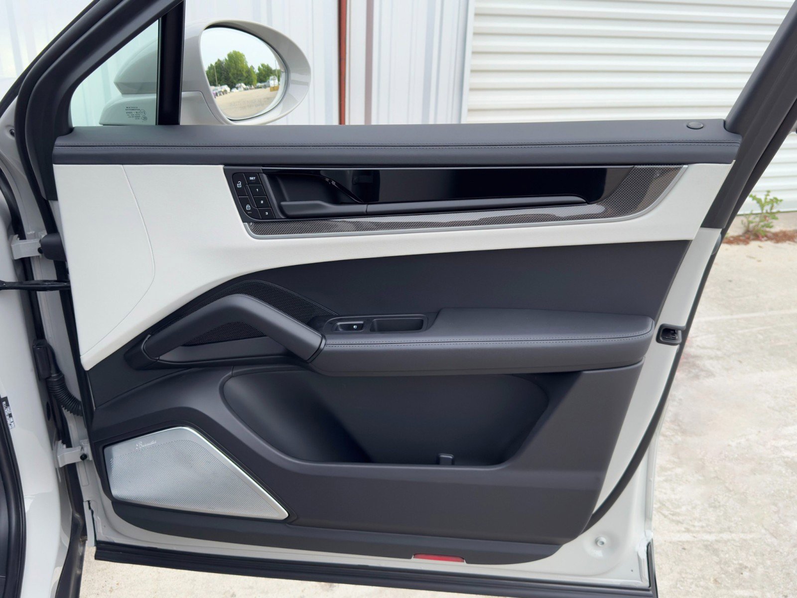 2024 Porsche Cayenne Turbo