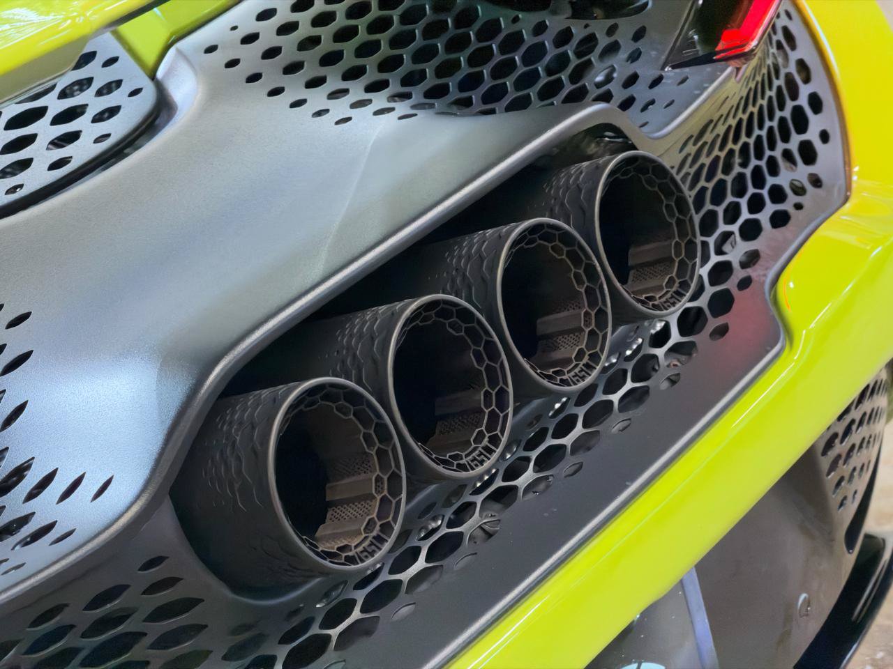 Used 2021 McLaren 765LT photo 27