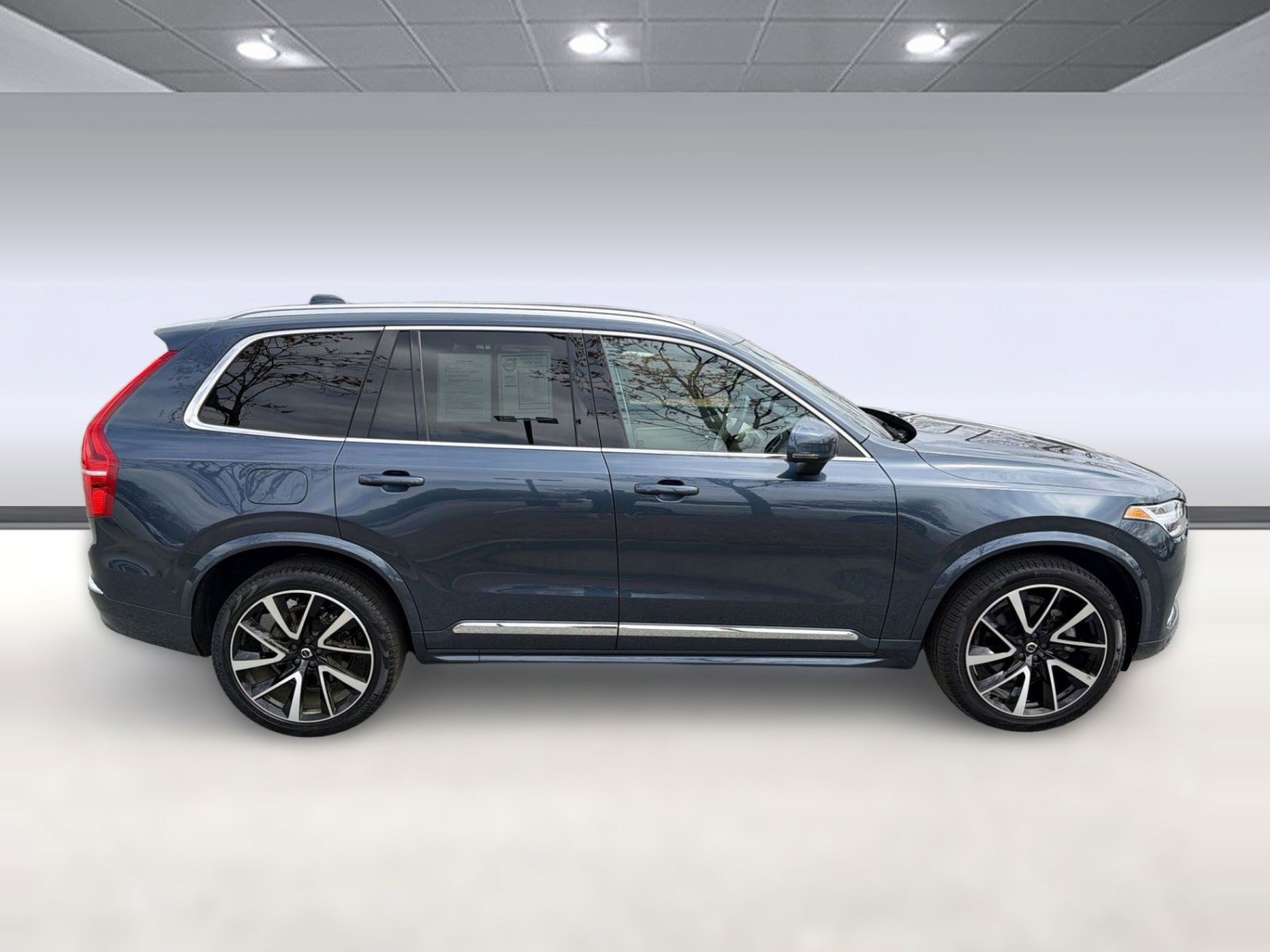 2023 Volvo Xc90 B6 Plus