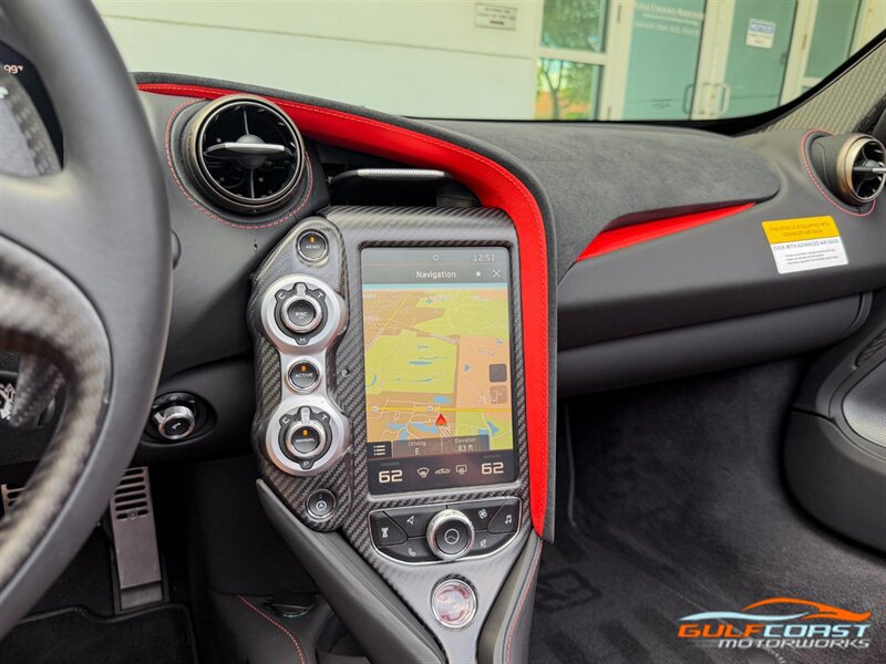 Used 2021 McLaren 720S Performance photo 17