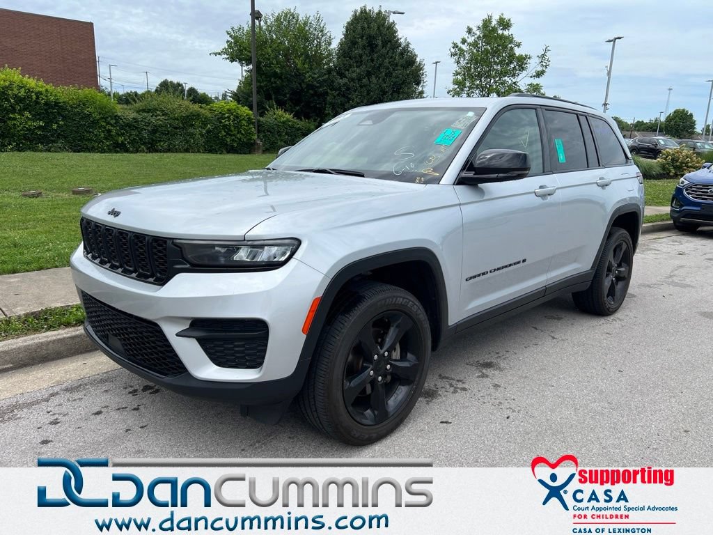 Used 2024 Jeep Grand Cherokee Altitude
