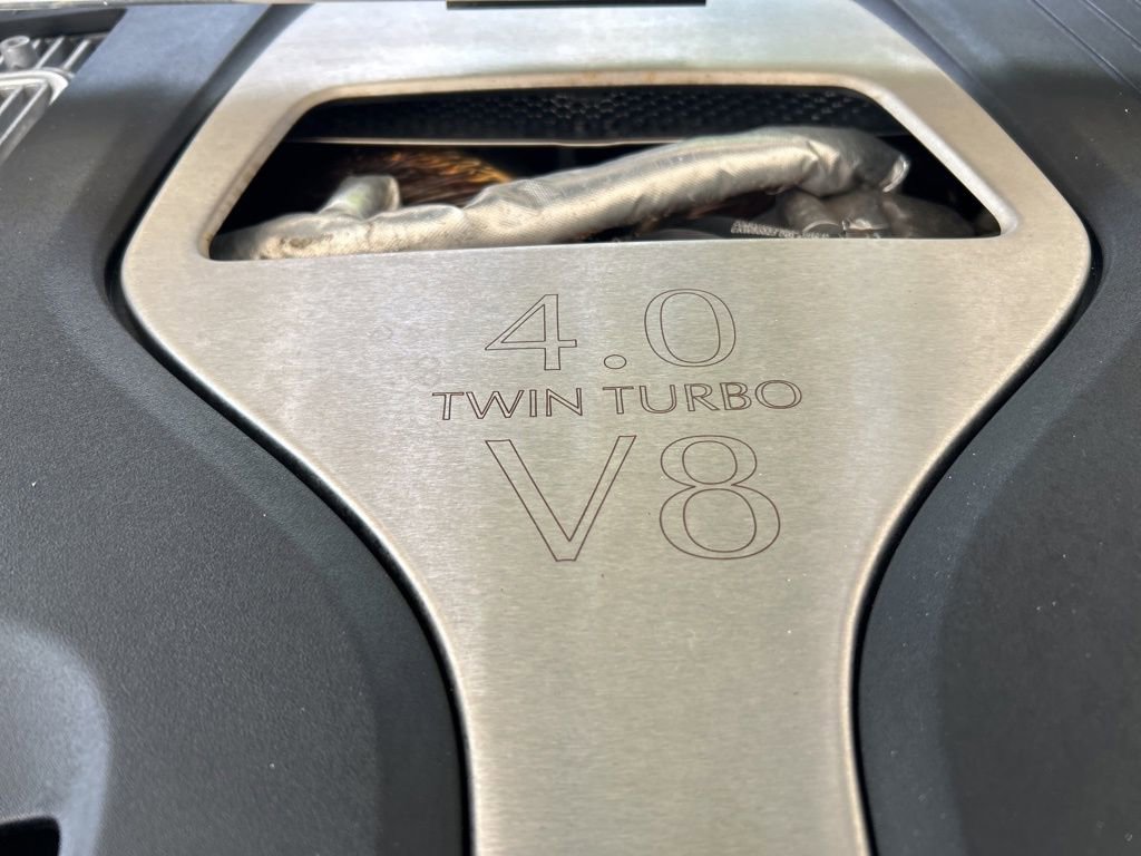 2021 Aston Martin DBX