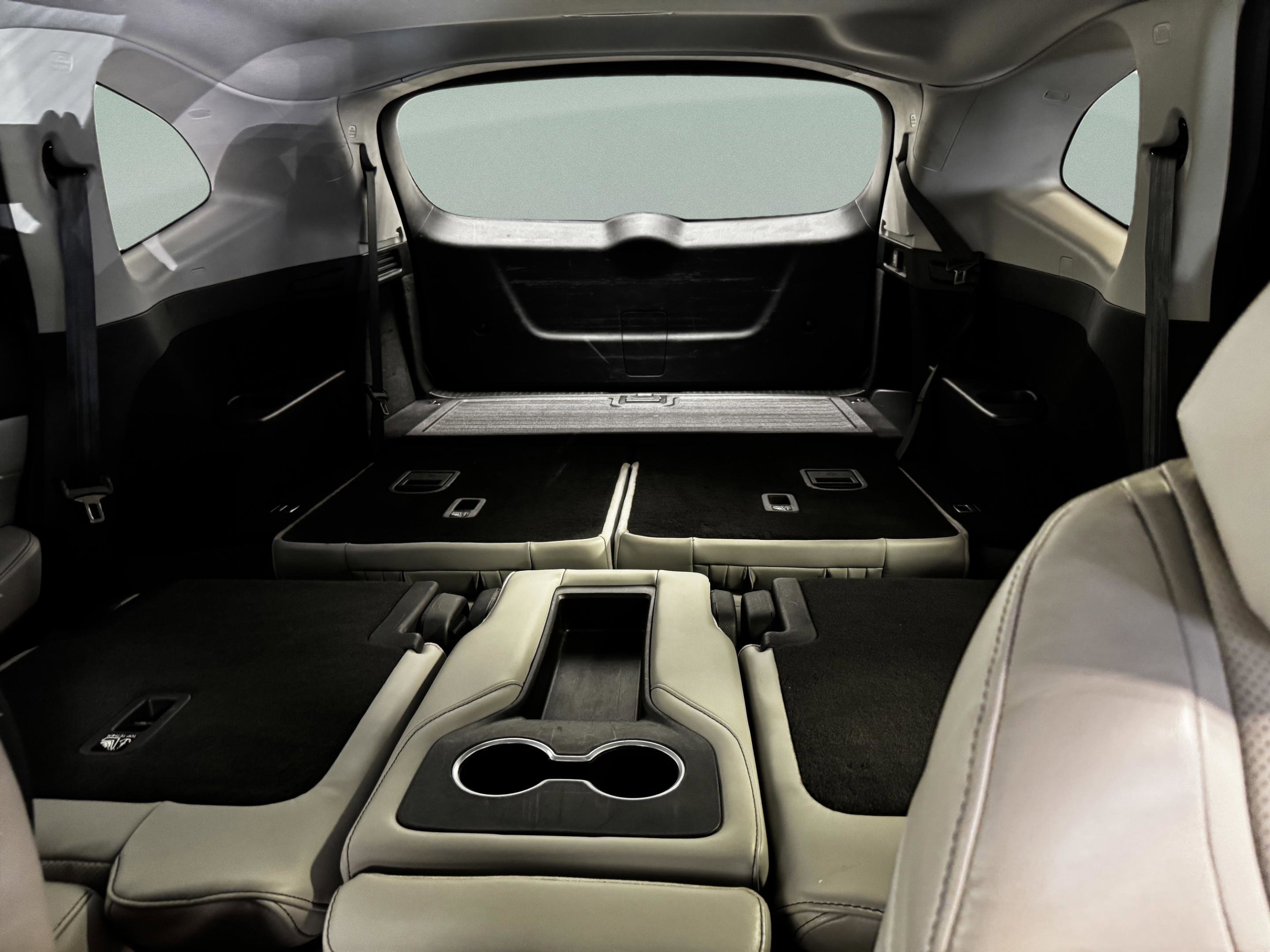 2023 Acura MDX FWD w/ Technology Package