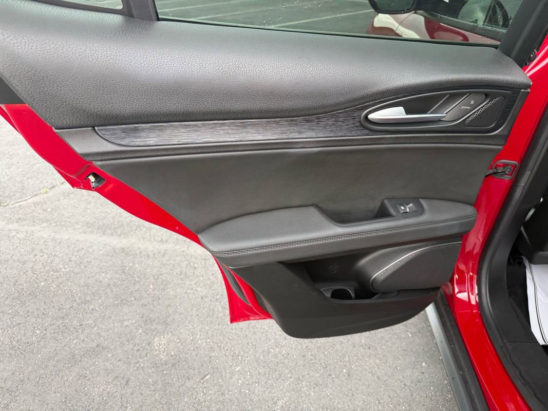 2022 Alfa Romeo Stelvio Sprint