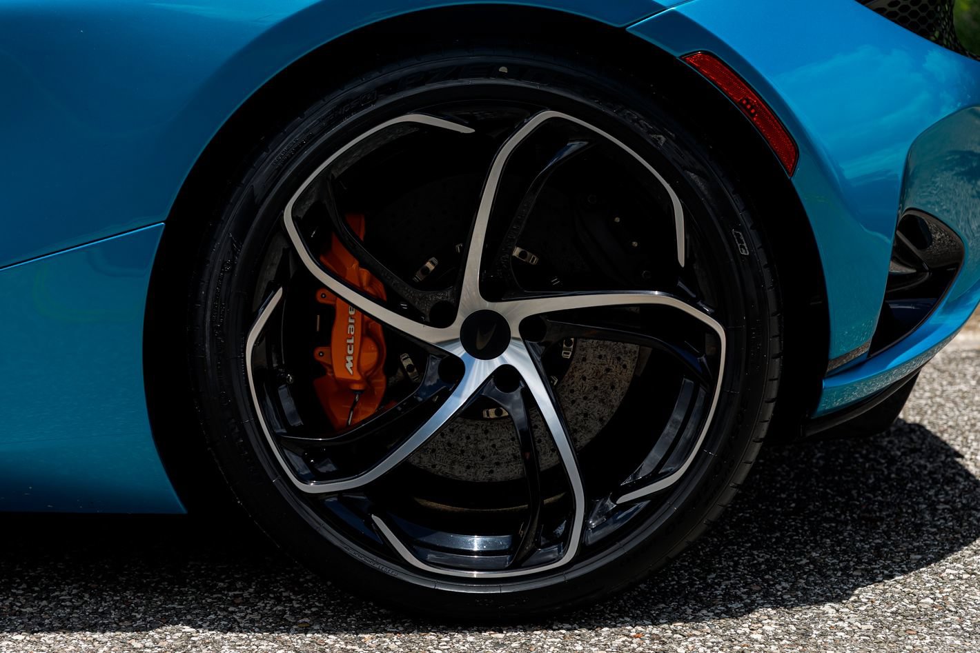 Used 2025 McLaren 750S photo 32