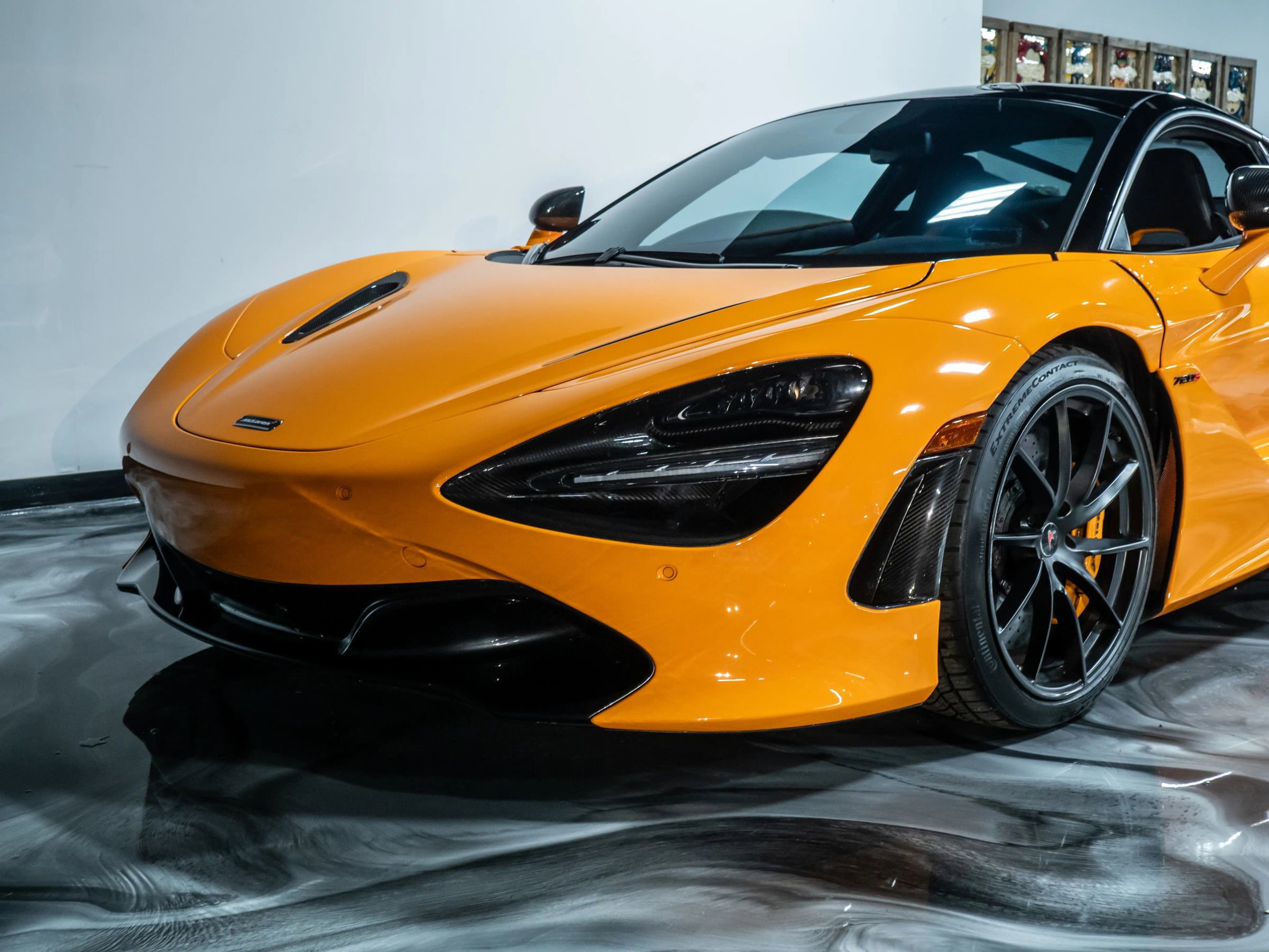 Used 2018 McLaren 720S Performance photo 16