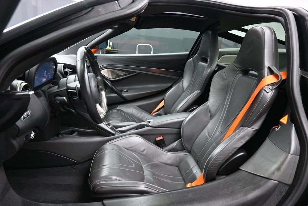 Used 2019 McLaren 720S Luxury photo 11