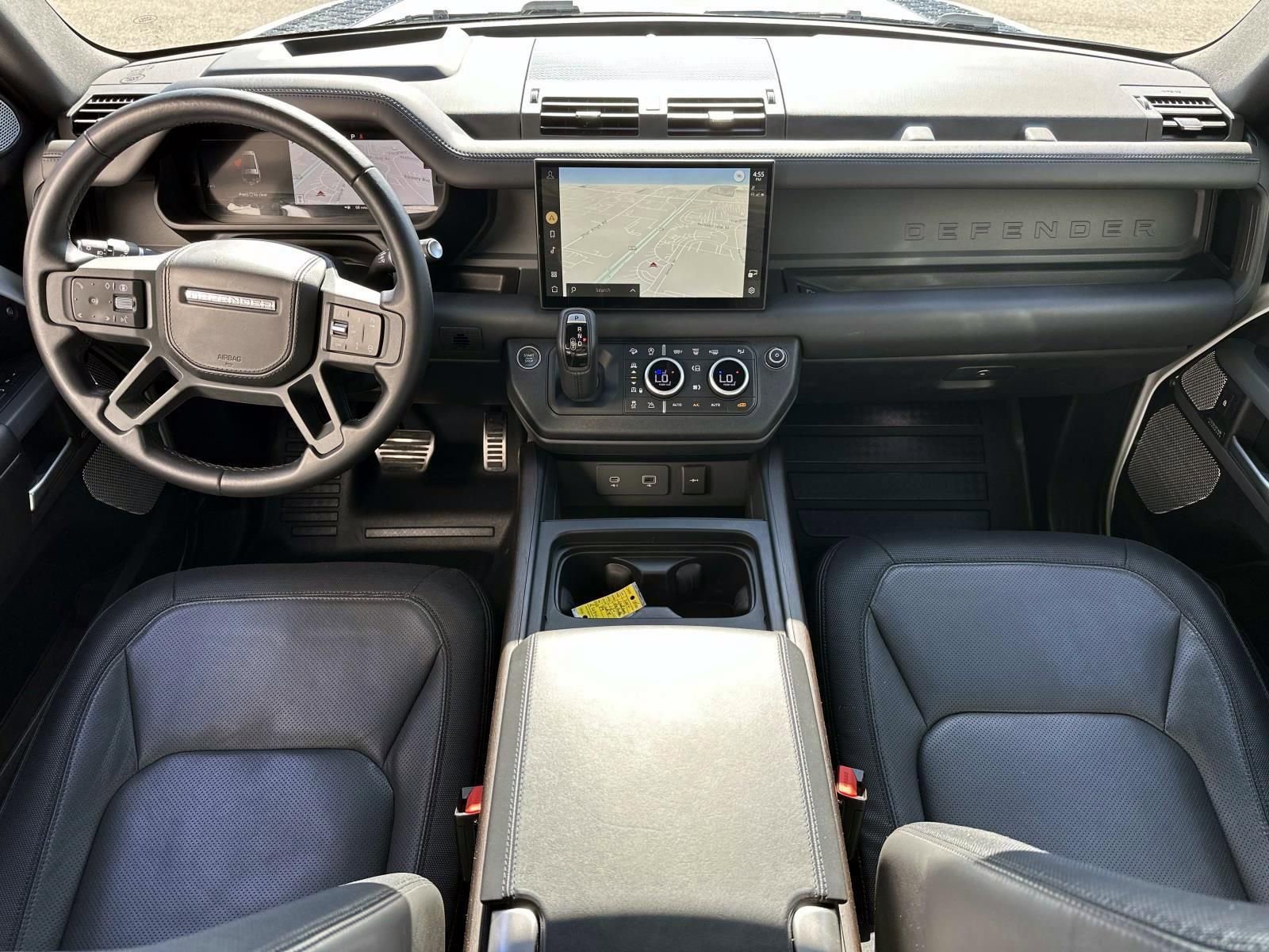 2024 Land Rover Defender 130 X-Dynamic SE