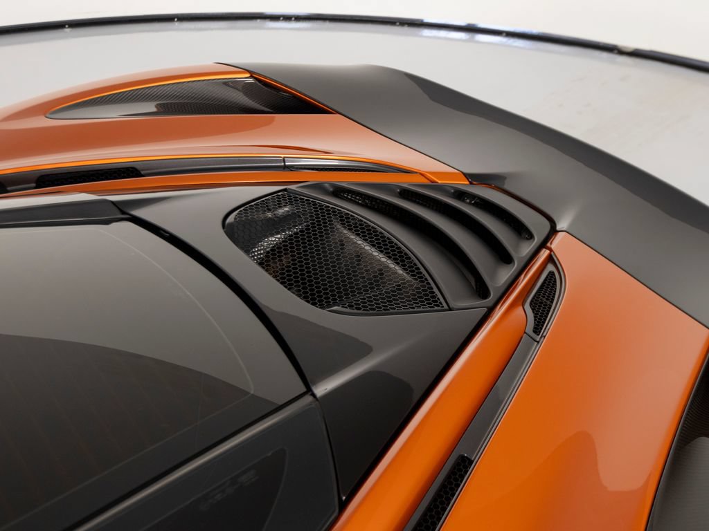 Used 2019 McLaren 720S photo 40