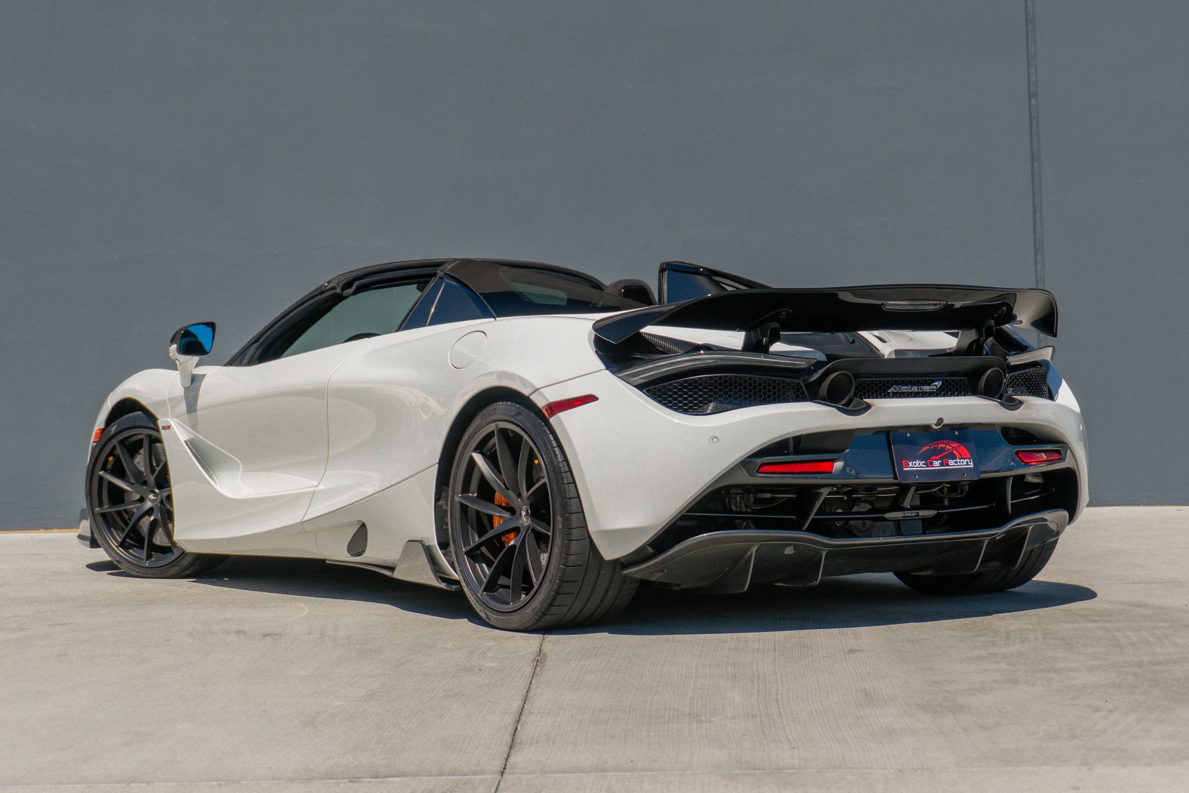Used 2021 McLaren 720S Spider photo 10