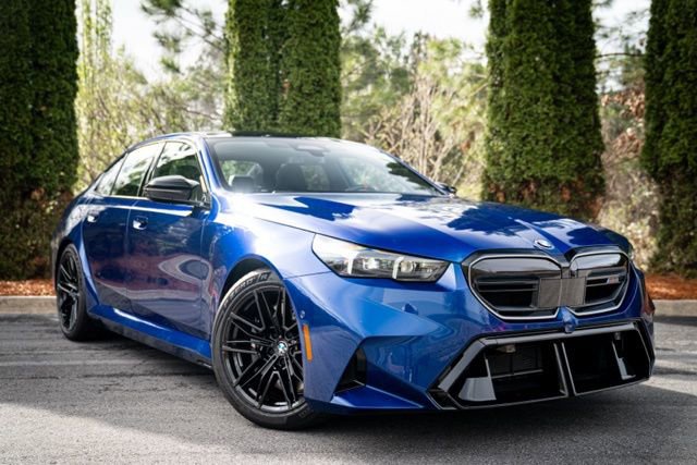 2025 BMW M5