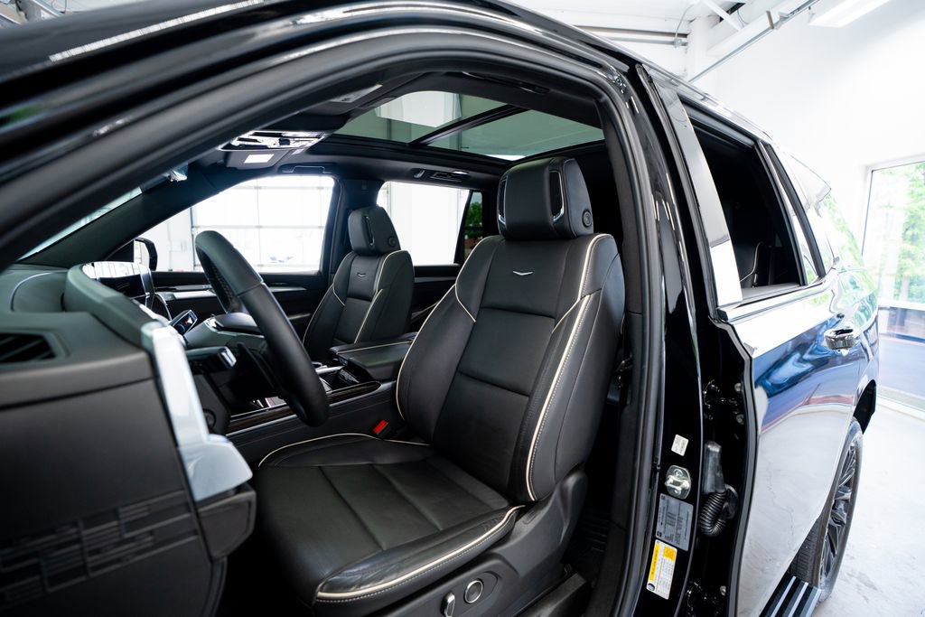 2025 Cadillac Escalade Premium Luxury