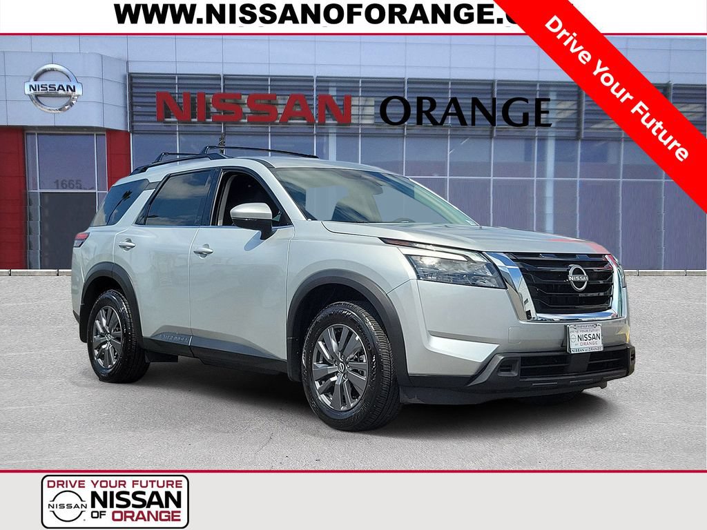 Certified 2025 Nissan Pathfinder SV