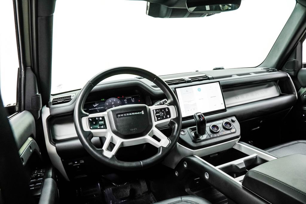 2025 Land Rover Defender 110 S