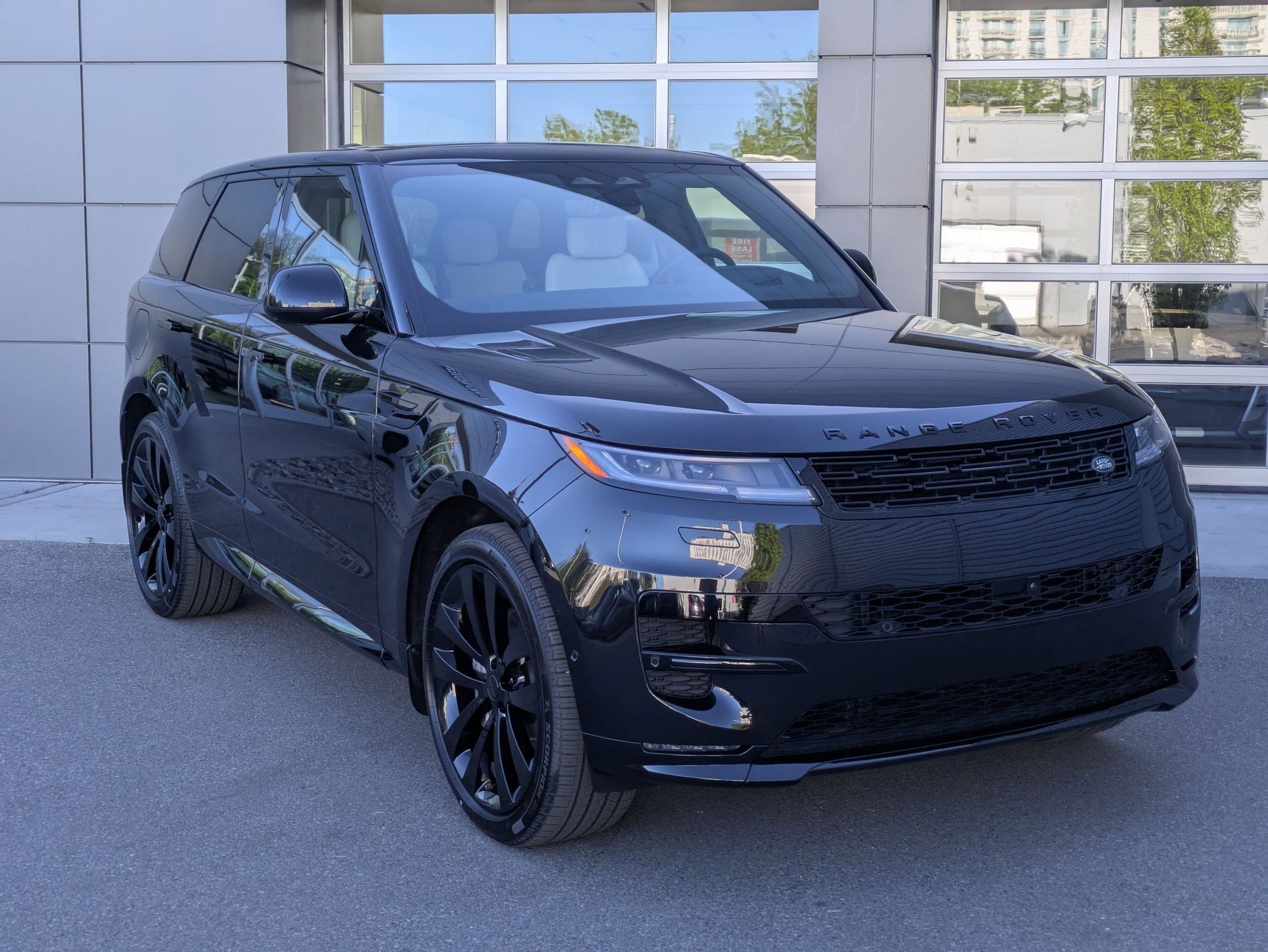 2026 Land Rover Range Rover Sport Dynamic SE
