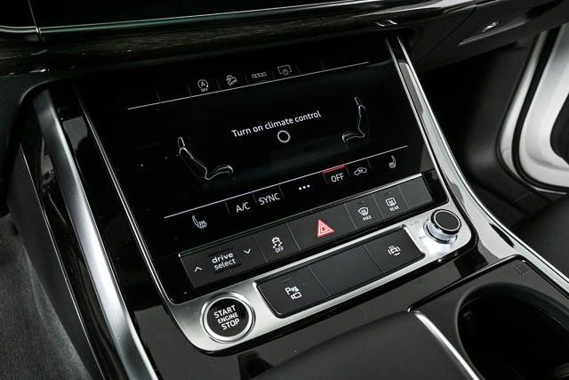 2025 Audi Q8 Premium