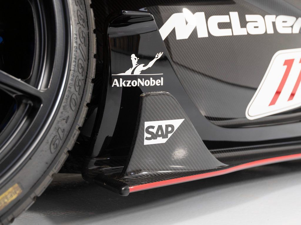 Used 2015 McLaren P1 photo 82