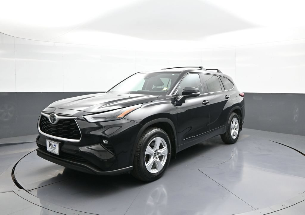 Certified 2023 Toyota Highlander LE