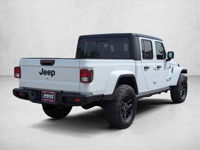 2022 Jeep Gladiator Sport