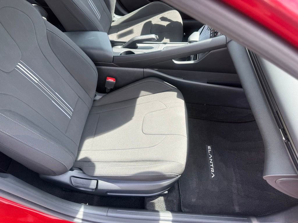 2025 Hyundai Elantra Sport