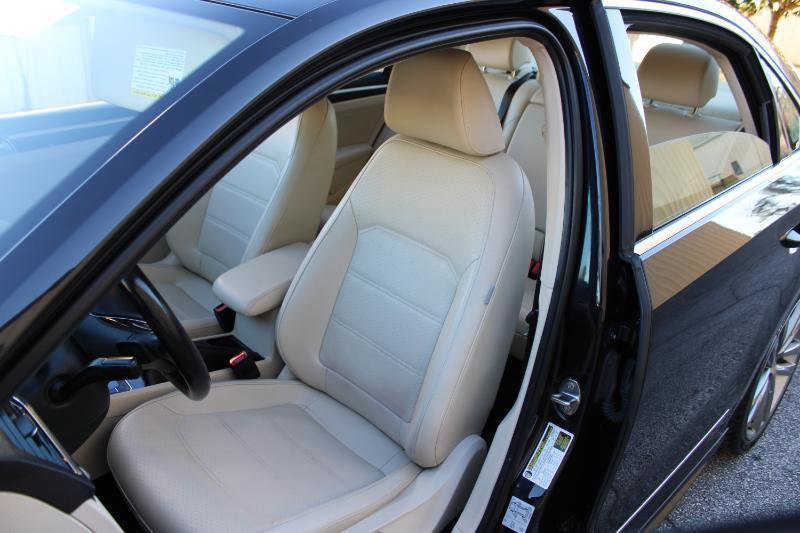 2019 Volkswagen Passat 2.0T SE R-Line