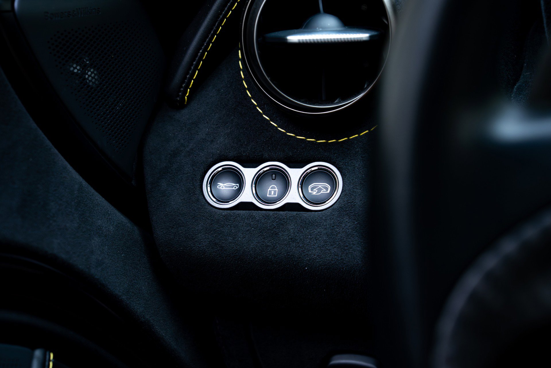 Used 2020 McLaren 720S Luxury photo 45