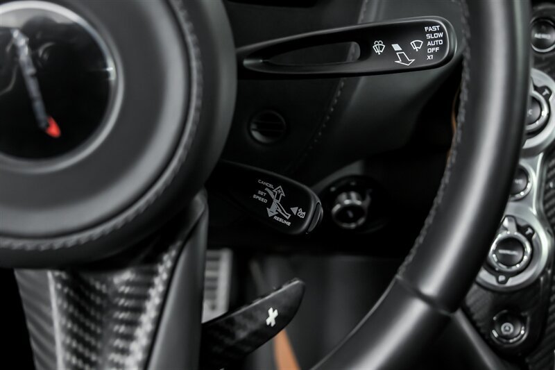 Used 2018 McLaren 720S photo 32