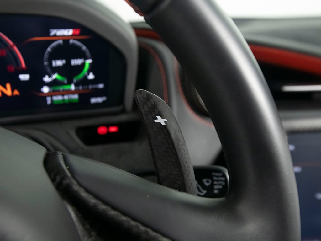 Used 2020 McLaren 720S Performance photo 16