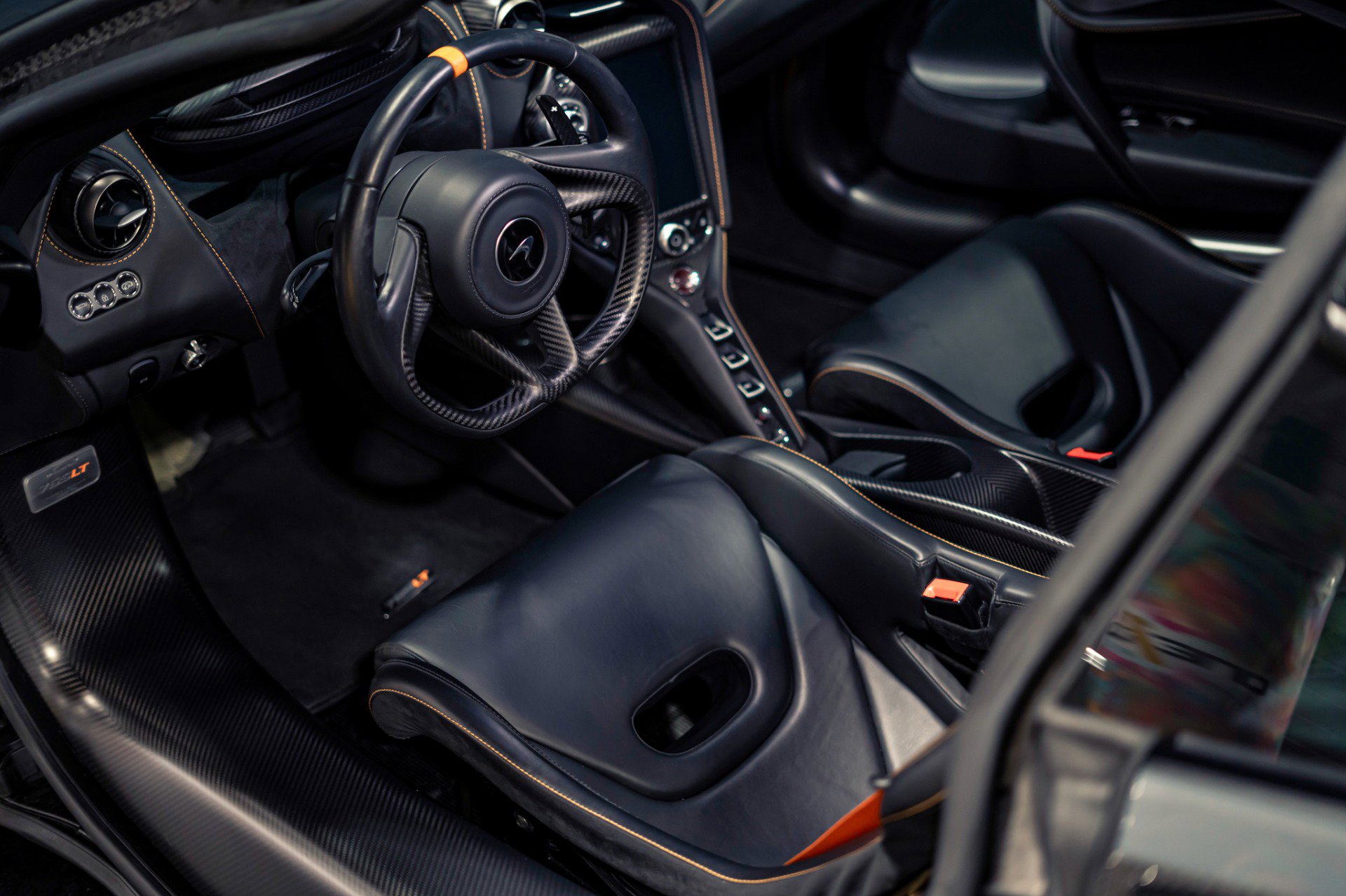 Used 2021 McLaren 765LT photo 16