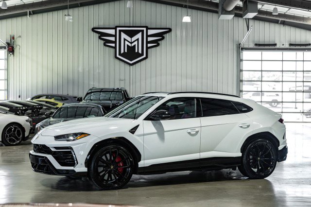 2022 Lamborghini Urus Base