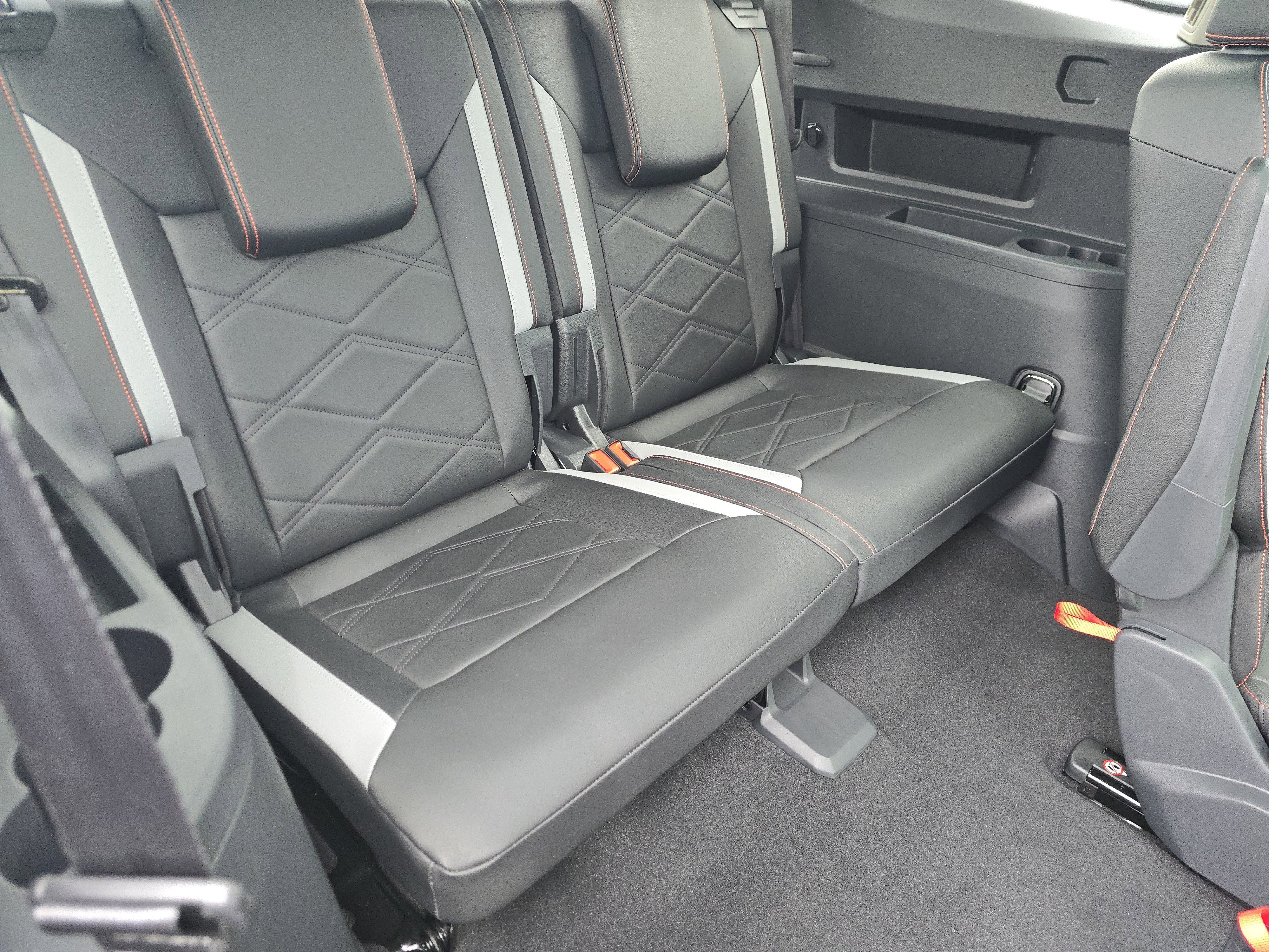 2026 Volkswagen Atlas Peak Edition